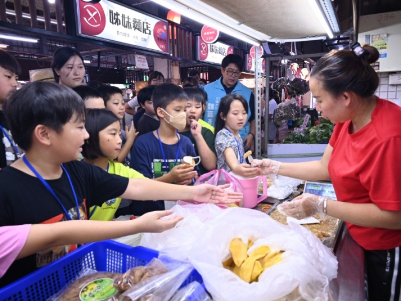 「溪畔市場夏令營」：孩子們的市場探索之旅，體驗台灣傳統市場文化