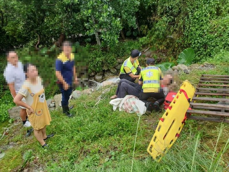 台東知本山區山溝暴漲 2男落水1人慘遭溺死