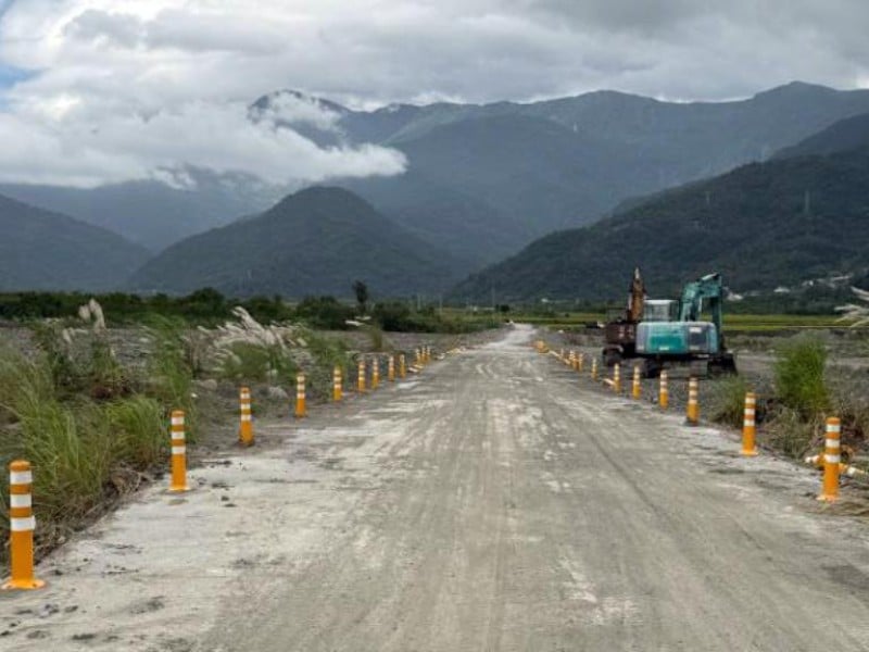 崙天便道及六十石山產業道路預警性關閉