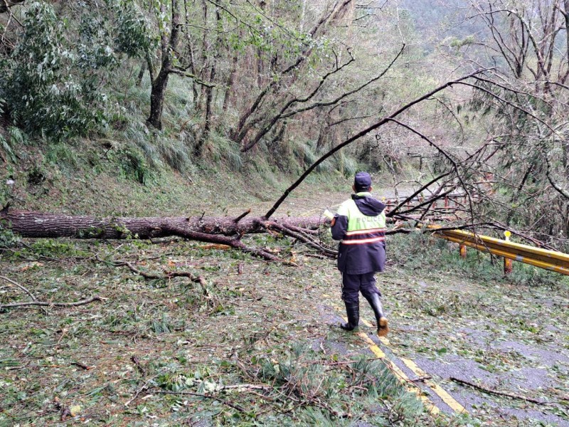 災後合歡警加強巡視轄區路況  呼籲民眾災後非必要勿入山區