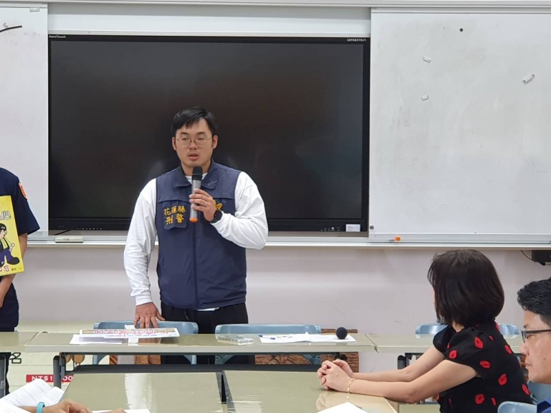 新城警前進校園  強化老師的反詐觀念