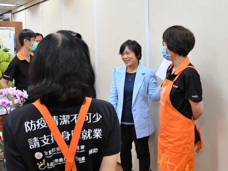 內政部做表率 劉世芳：明年起調升基層員工薪資