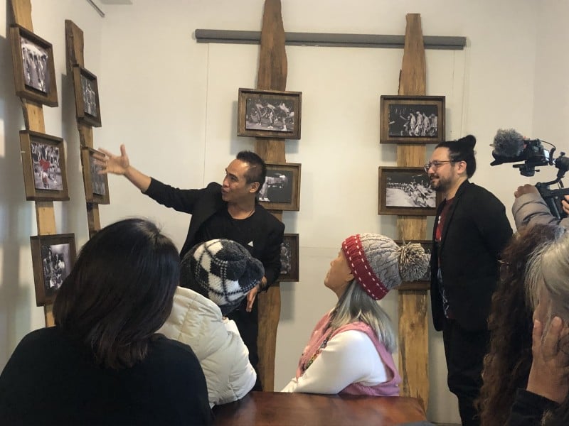 「找回原來的樣子」部落人文攝影展 在優席夫的家「皇后藝術咖啡館」將展至明年1/14