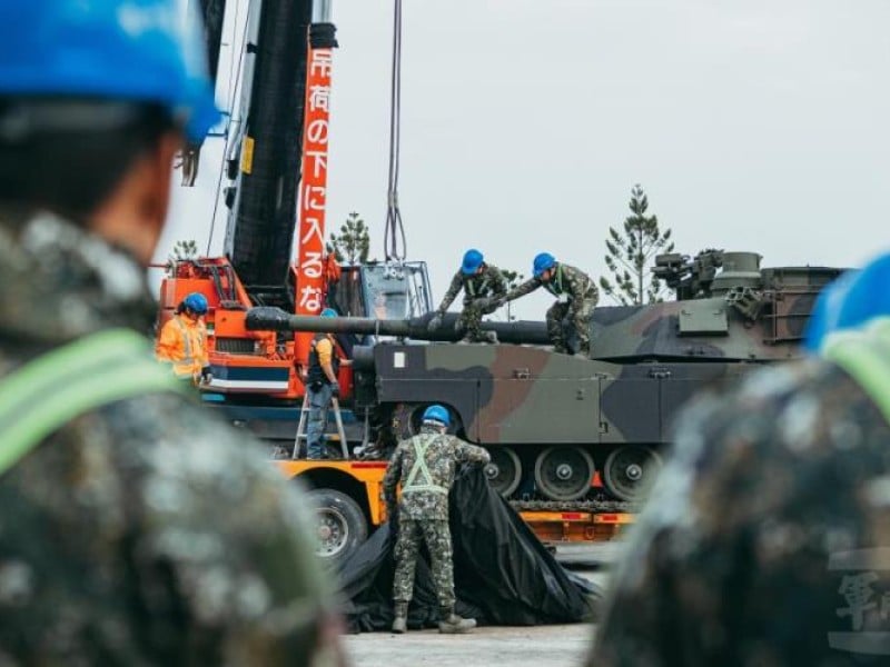 陸地最強戰車M1A2T首批抵台