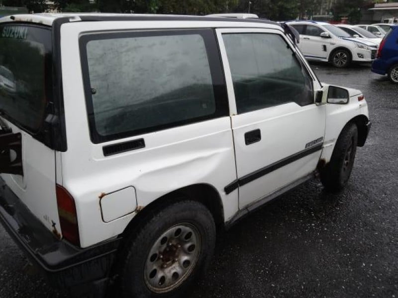 因為竊取牛樟芝 汽車要被法拍