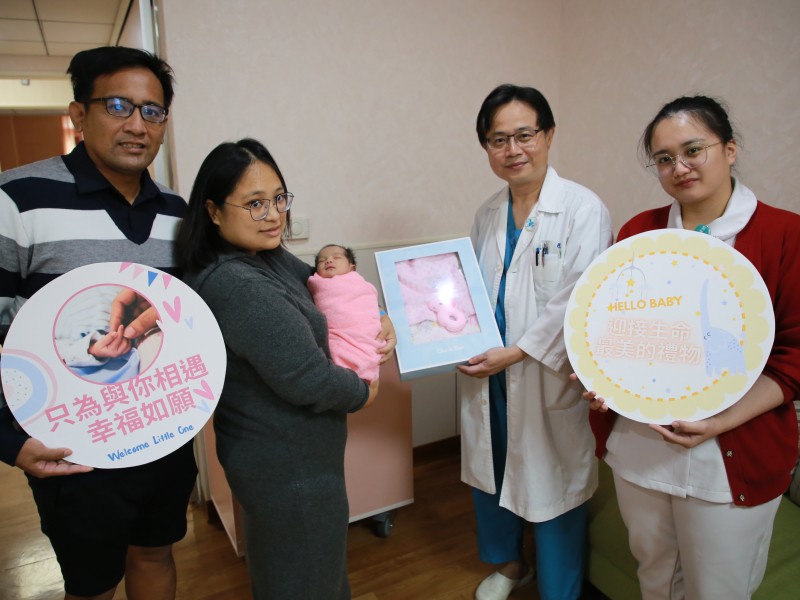 聖誕奇蹟降臨！黃姓夫妻求子八年克難終迎健康女嬰