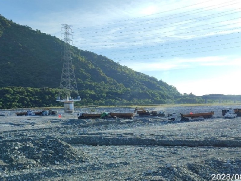為提供花蓮一條安全的道路及河道  花蓮縣政府積極辦理相關疏濬工程