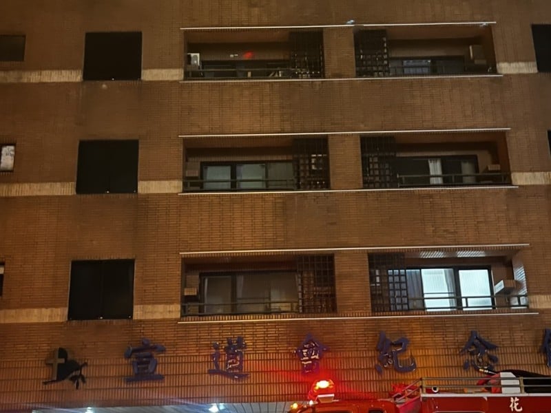 快訊/ 市區民權路某大樓「地下室冒濃煙」緊急疏散撤離