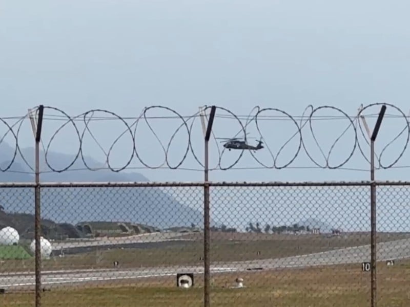 空軍勇鷹教練機雙發失效墜海 飛行員成功跳傘獲救