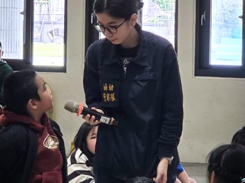 數位性別暴力防治深入校園 警政團隊前進中華國小宣導網安意識