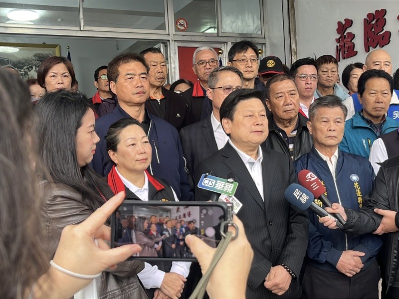 傅崐萁住處遭搜索 今早在花蓮再度召開記者會說明