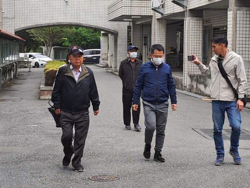 「查水表」案再開羈押庭 明良臻到庭