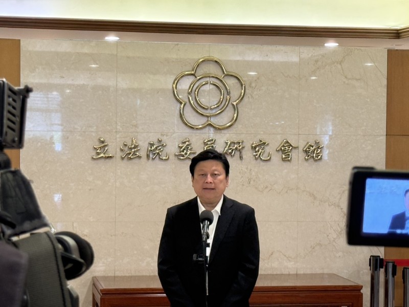 陸配補件風暴 傅崐萁要求政府條列式公告 人民有所依循