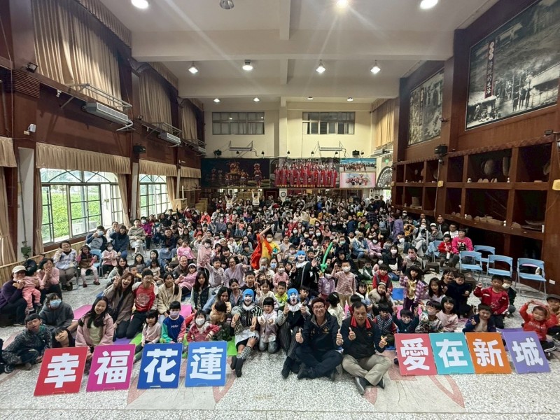 「玩藝列車」開跑囉! 新城鄉親用滿滿的熱情與最優質的場地欣賞「創造焦點」團隊的精彩演出