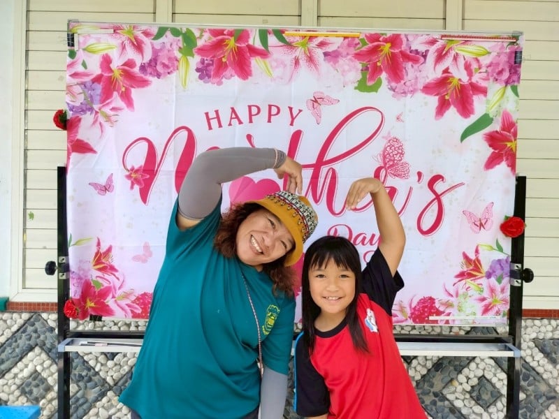 德武國小孩子用「生成式AI」創造 表達對媽媽的愛