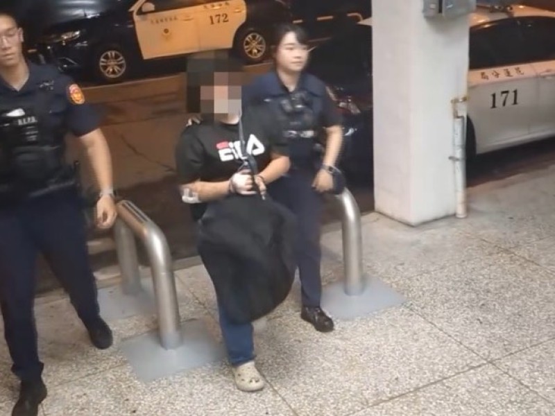 機車違規拒檢還棄車逃!花警追緝酒駕騎士依法送辦
