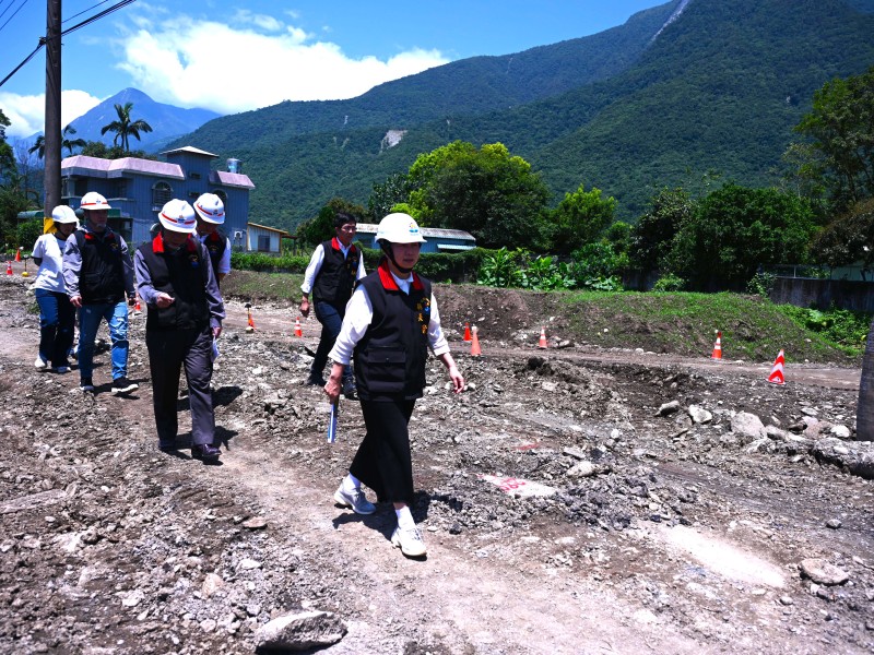 徐縣長視察新城鄉E幹線雨水下水道 指示團隊力拚颱風季前儘早完工