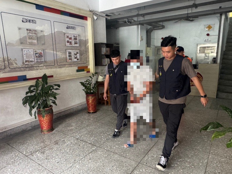 通緝犯海中獲救身分曝光 花蓮海巡即刻救援不懈查辦
