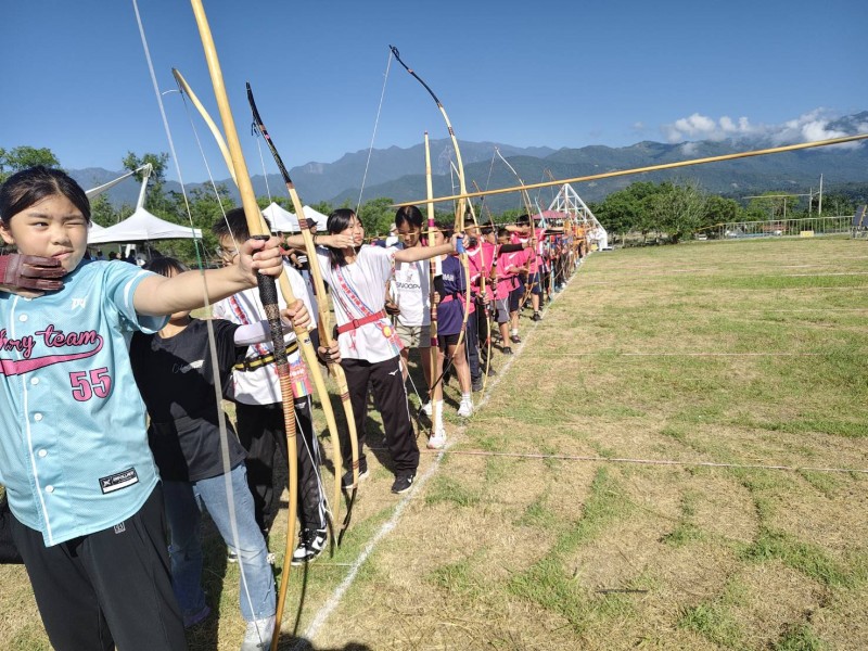 「原住民傳統射箭競賽」馬太林登場! 吸引全台172組、數百名射手齊聚