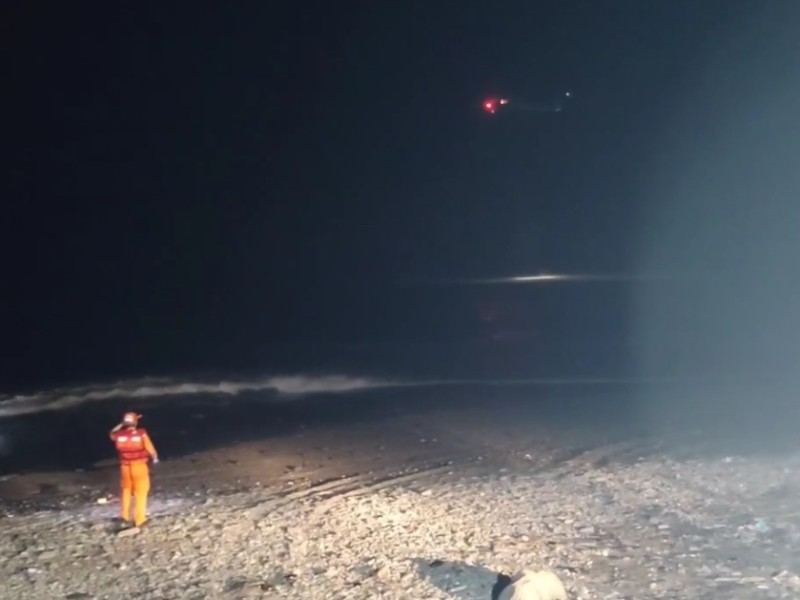 太麻里溪出海口釀溺水意外 6歲童與釣客雙雙失蹤 海巡消防空勤夜間全力搜救
