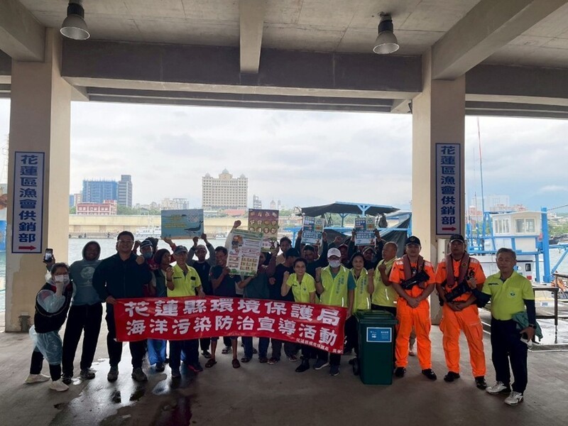 外籍漁工也共同守護花蓮漁港及海洋環境