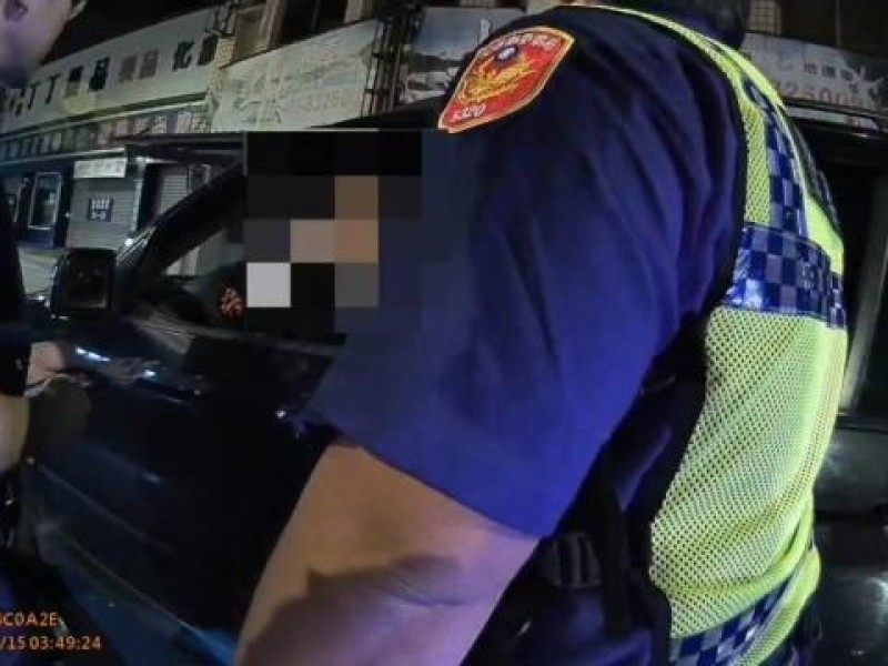 員警取締違停 駕駛竟拒收罰單