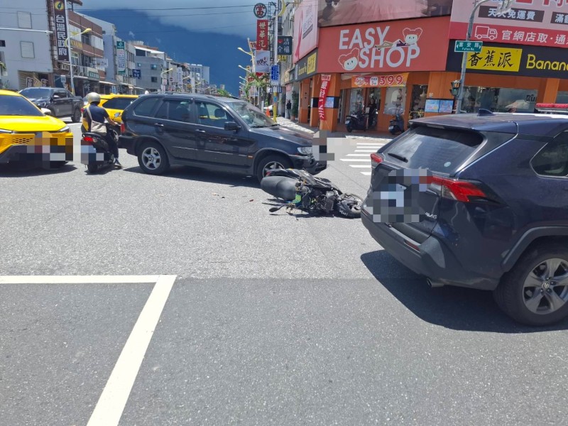 汽車路口側撞機車「無故離開現場」花警依肇事逃逸偵處