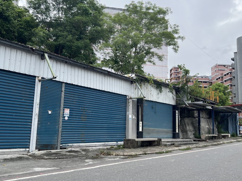 知本觀光式微尋轉機 議員提議設性專區掀議論 地方盼夜市振興經濟