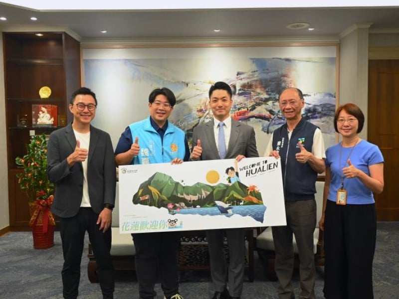 魏嘉彥邀蔣萬安支持花蓮觀光