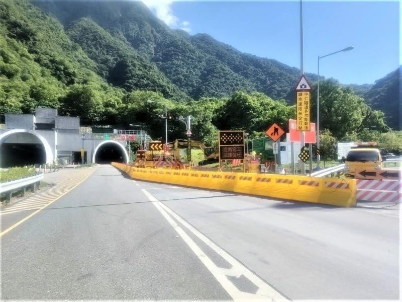 中仁隧道施工雙向封閉管制