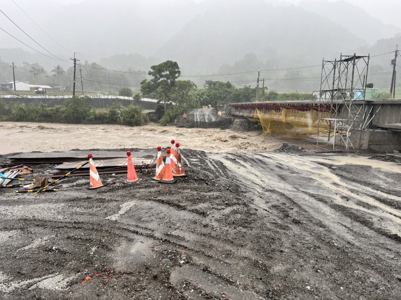 「 蚊子洞便道」大雨沖毀 今已封閉