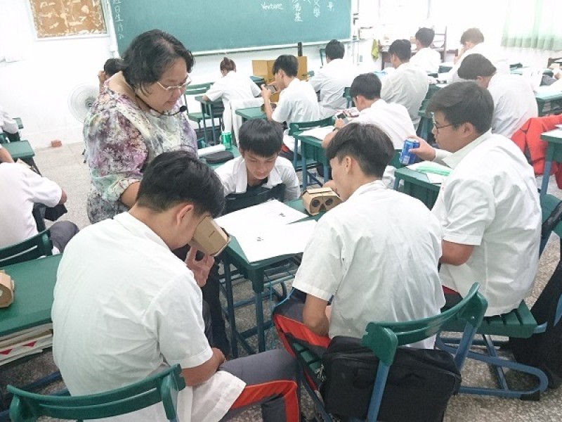 用科技與愛點亮希望  花蓮高工姚孟君老師榮獲114年師鐸獎