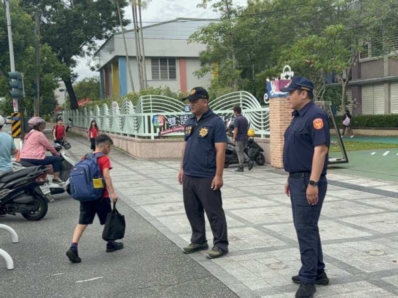 開學日吉安警守護學童安全迎接新學期