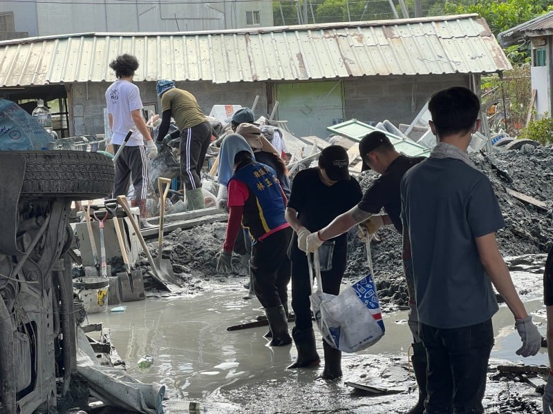 中國國民黨花蓮縣議會黨團—與鄉親並肩，守護光復的家園