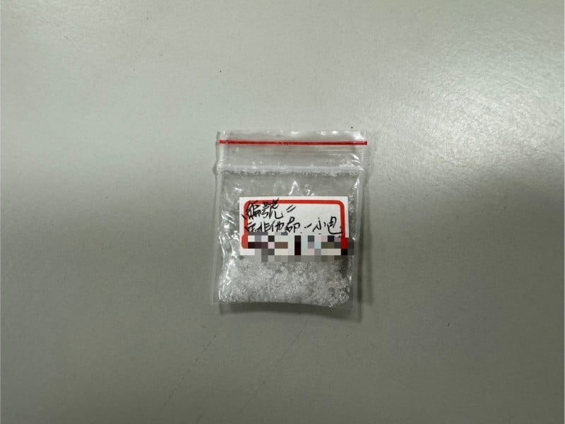 騎電輔車不穩被警攔檢查獲毒品