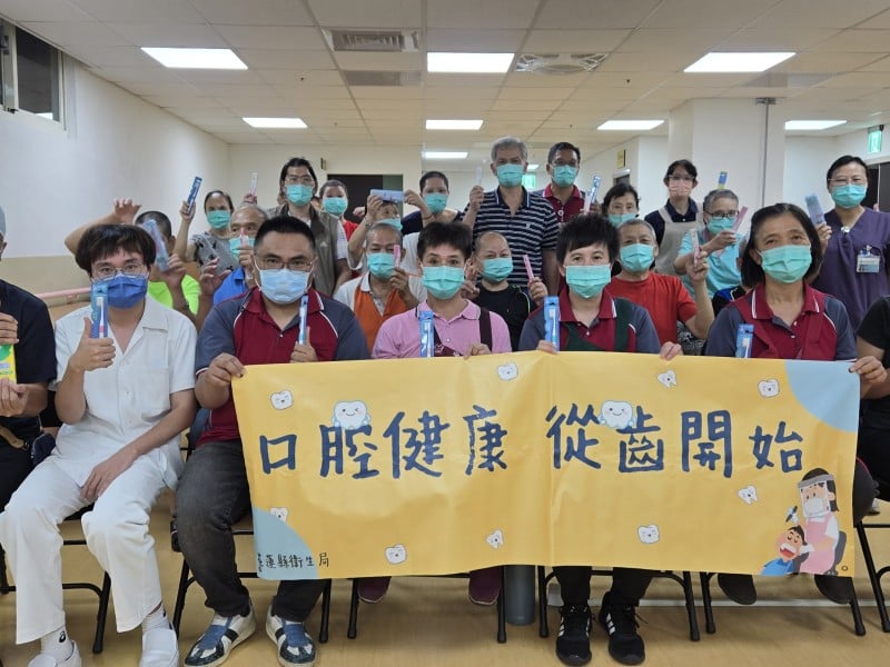 持續推動「住宿型機構口腔健康照護」 「健康從齒」開始