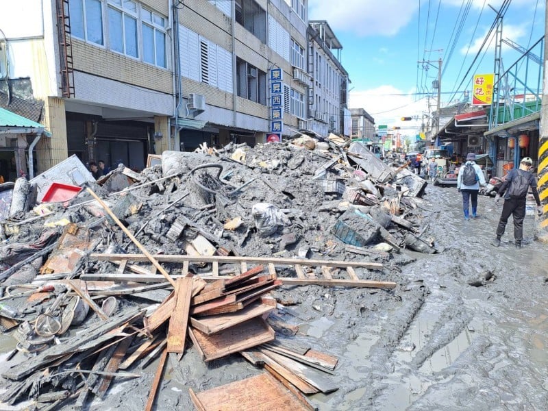 行政院通過「中央政府花蓮馬太鞍溪堰塞湖災後重建特別預算案」