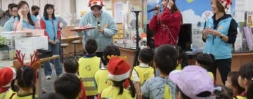 國產署以諾教保中心幼兒園到市公所報佳音