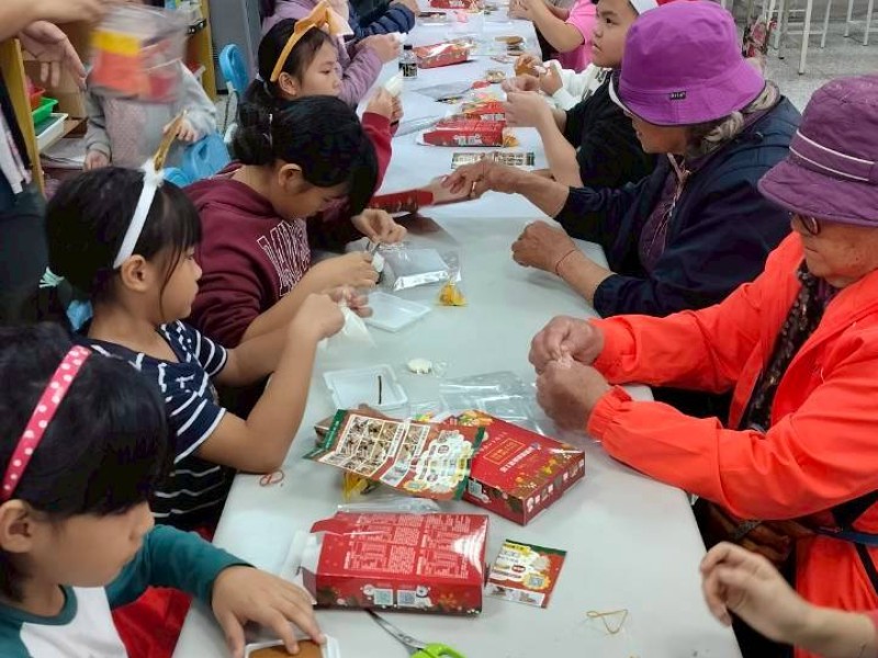 德武國小「萬國聖誕嘉年華」熱鬧登場！「上山趣」震撼開場