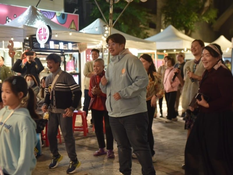復古舞會市集點亮舊鐵道徒步區