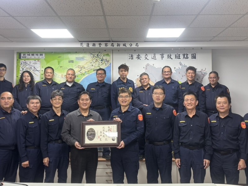 新城分局資深所長榮退　服務警界三十七載圓滿落幕