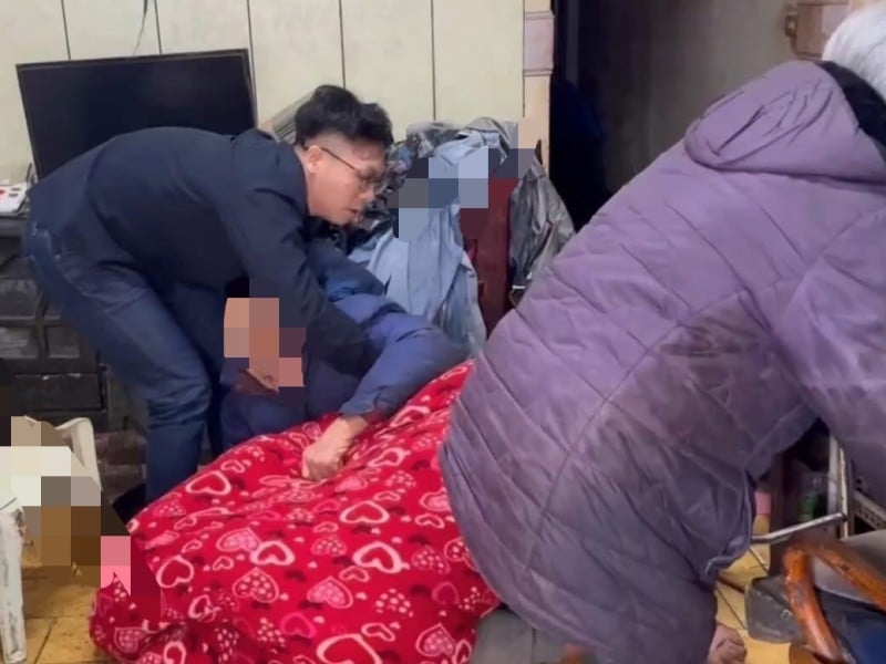 休假警拜訪友人 聞呼救聲助躺地8旬長者 玉警: 一聲呼救 就是警察的使命