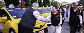 「敬老愛心計程車」新制補助1500點整備中 縣府說明 : 尚待預算審議後公告施行