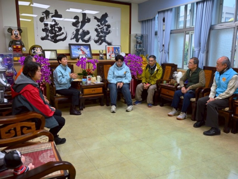 花蓮市民運里連七年號召里民認養路燈