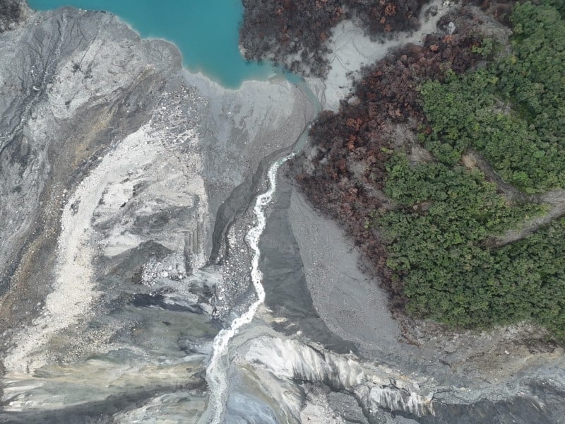 堰塞湖洪災責任歸屬引熱議 網友引李鴻源專業分析 質疑追責方向恐有失衡疑慮