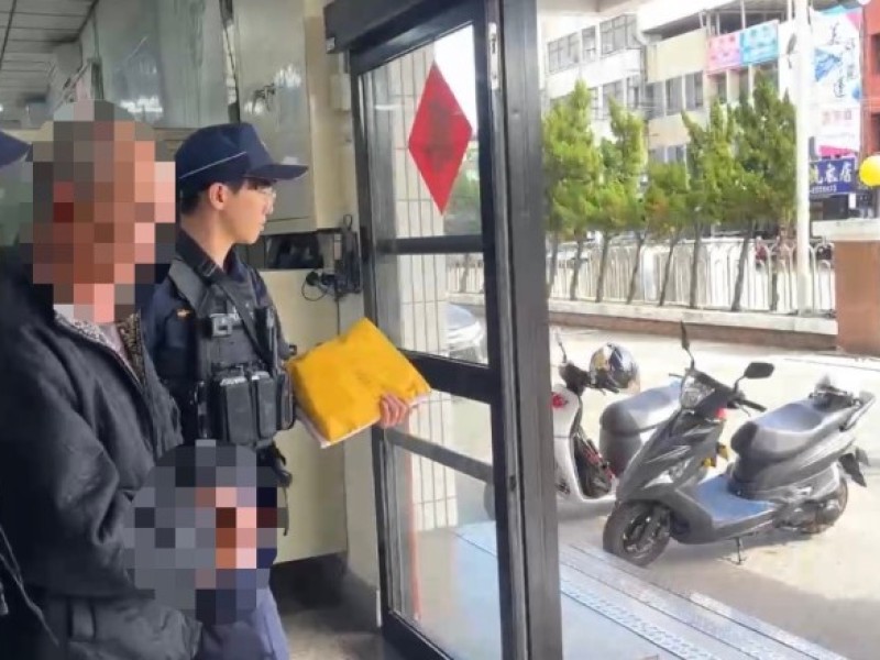 男子疑似輸錢不爽 竟持刀傷人