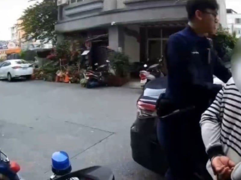 四男女偷入住市區公寓大樓