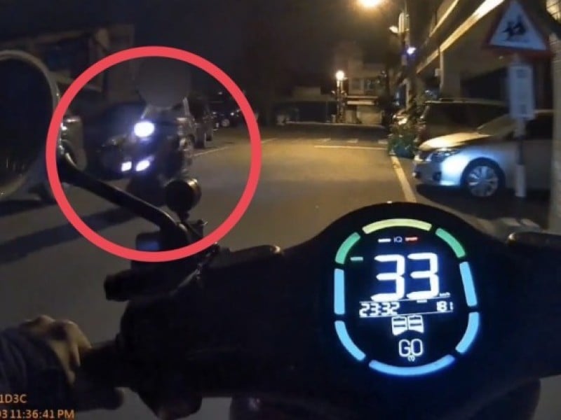 竊盜通緝犯見警棄車躲草叢 被抓還起獲毒品