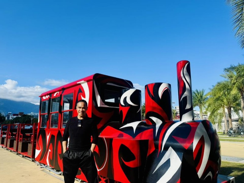 優席夫《夢想列車》、咖啡館快閃「汎札萊．原夢館」今正式開幕 明陪伴民眾歡度情人節