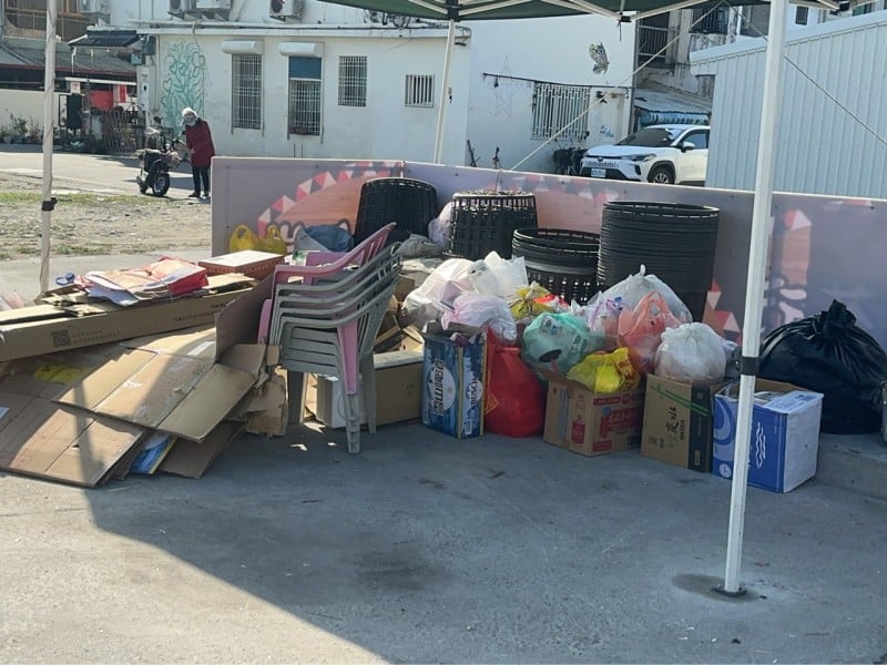 民國路玉璞停車場垃圾違規棄置  玉里鎮公所3月起依法開罰